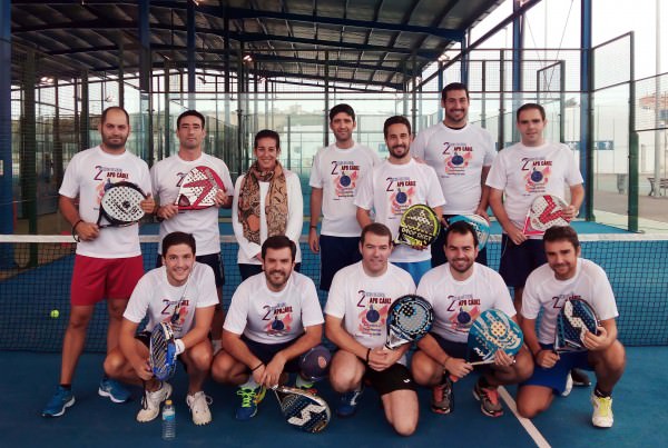 APD Cáriz y Cáritas colaboraron en la recogida de alimentos gracias a un torneo de pádel.
