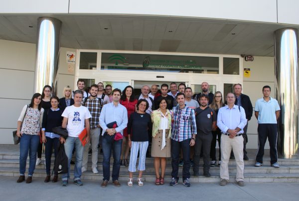 Foto de grupo de los participantes de Comunica Deporte