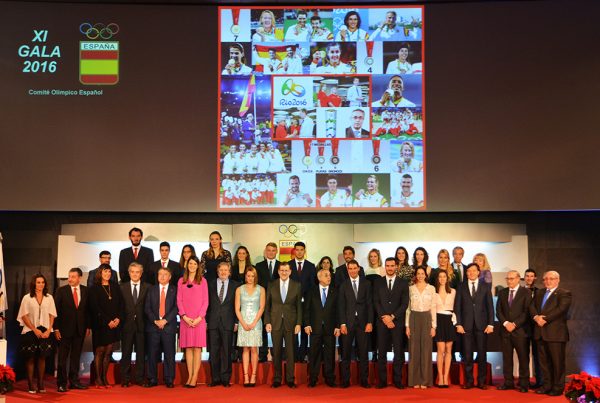 Foto de los premiados en la Gala del COE 2016