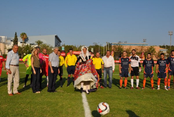 Saque de honor en la Copa San Pedro de Alicante