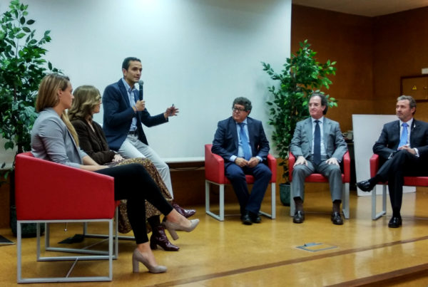 Mesa redonda celebrada en el X Aniversario de la AEPSAD